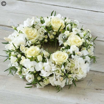 Opulent White Wreath